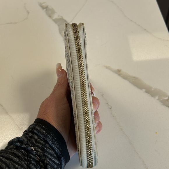 Louis Vuitton Damien Azur Zip Around Wallet - Picture 4 of 13